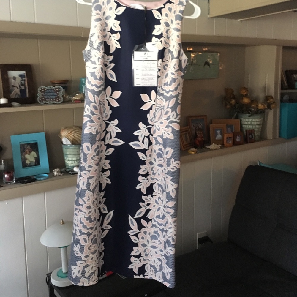 New by Sandra Darren size 6